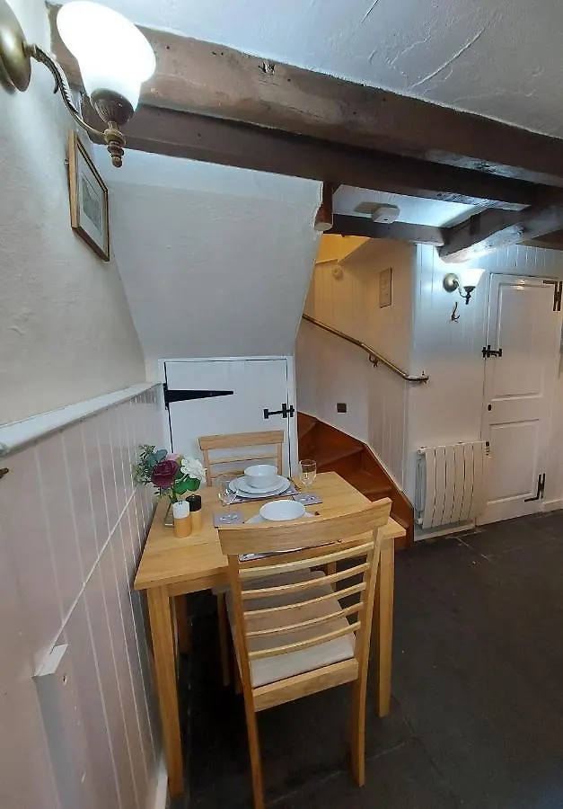 Puzzle Cottage, Quirky Dales Cottage For 2 Spennithorne United Kingdom