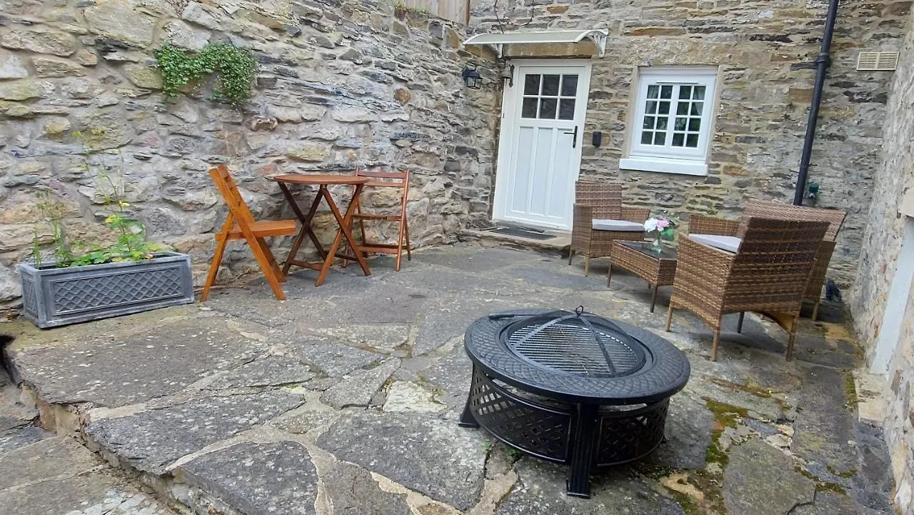 Puzzle Cottage, Quirky Dales Cottage For 2 Spennithorne Holiday home