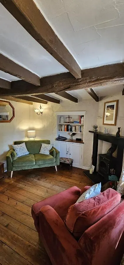 Puzzle Cottage, Quirky Dales Cottage For 2 Spennithorne Holiday home